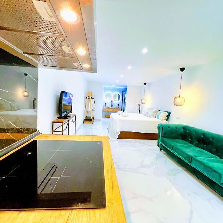 Garden Boutique Apartment El Faro Exterior foto