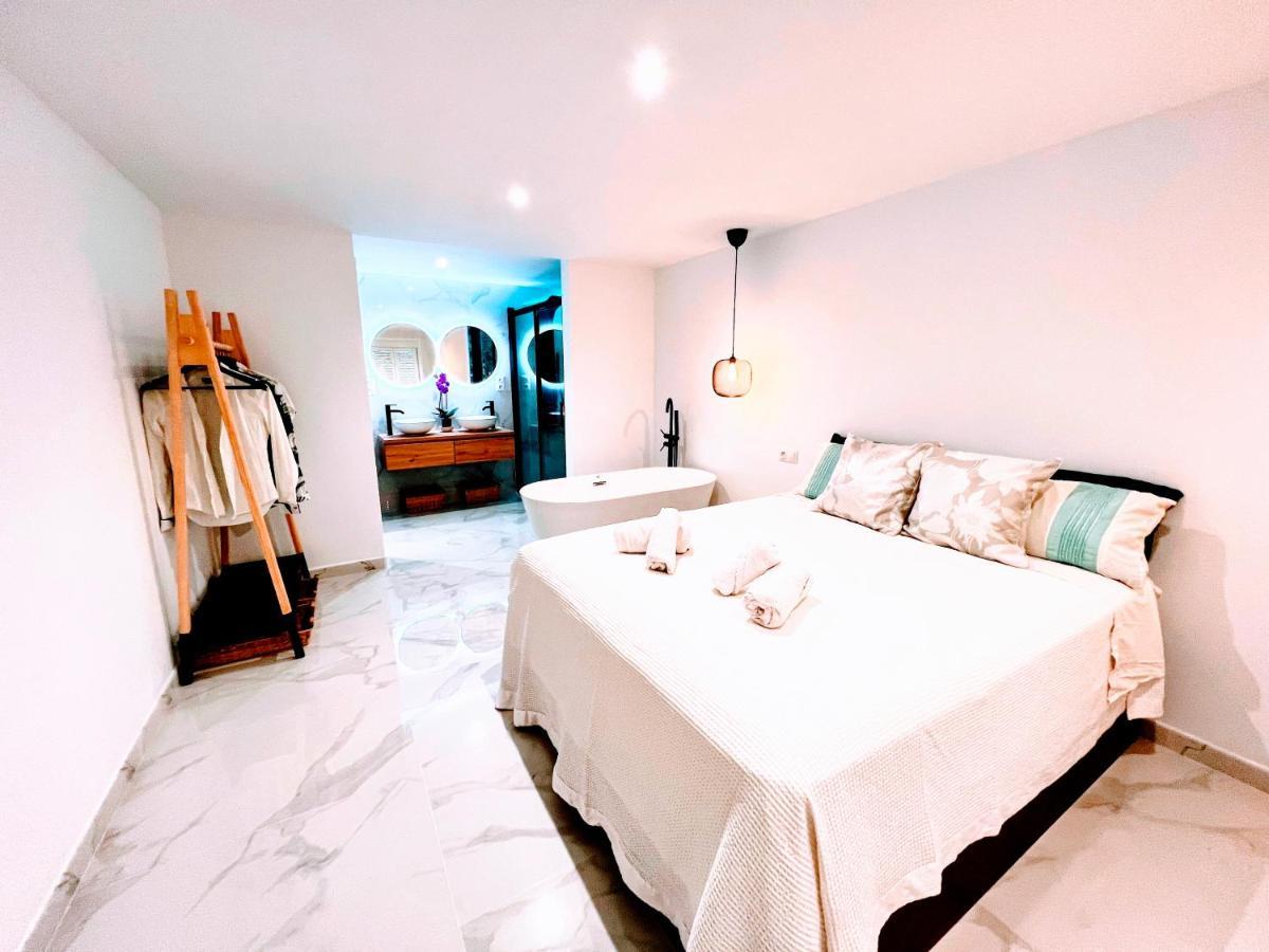Garden Boutique Apartment El Faro Exterior foto