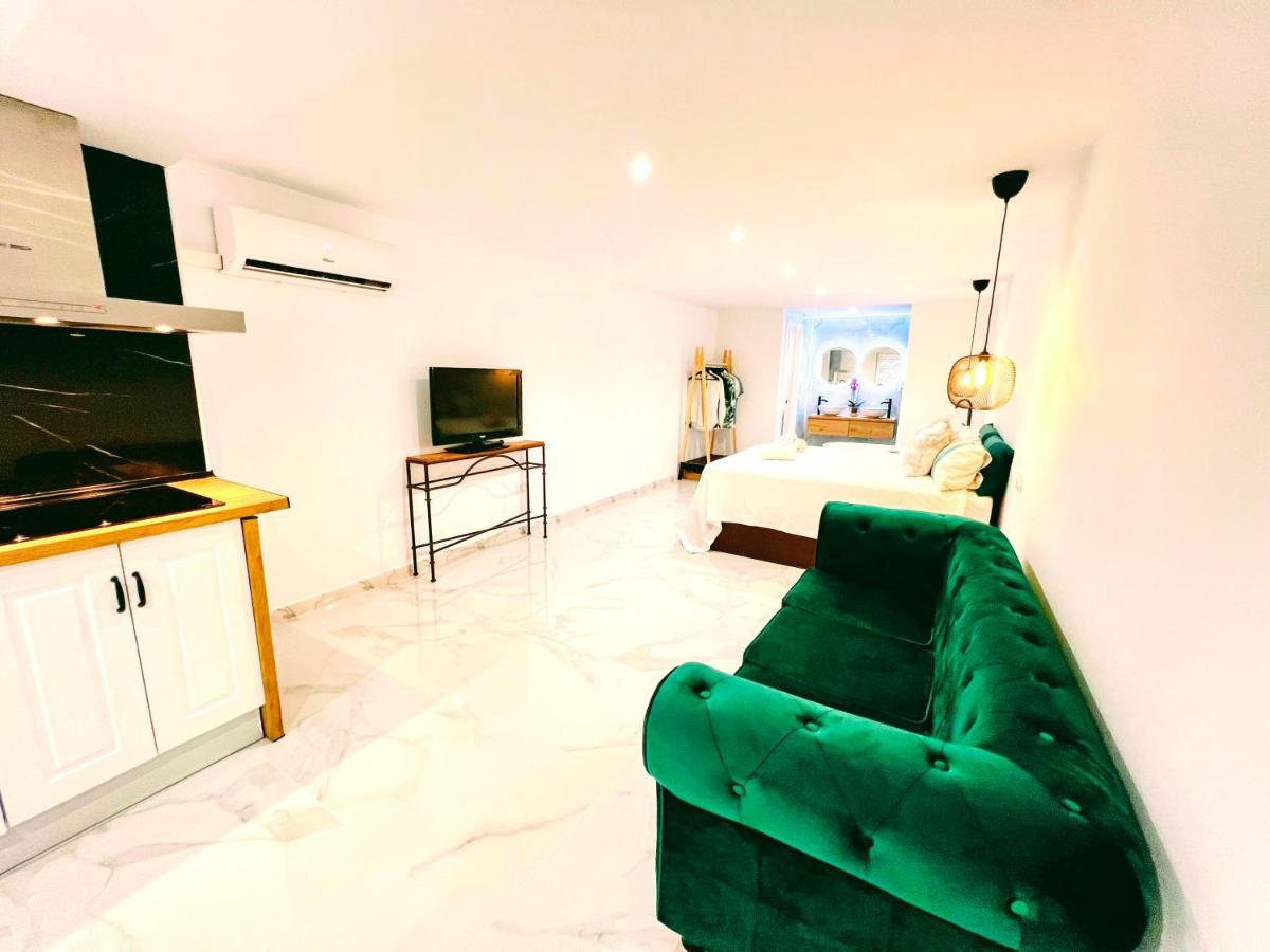 Garden Boutique Apartment El Faro Exterior foto
