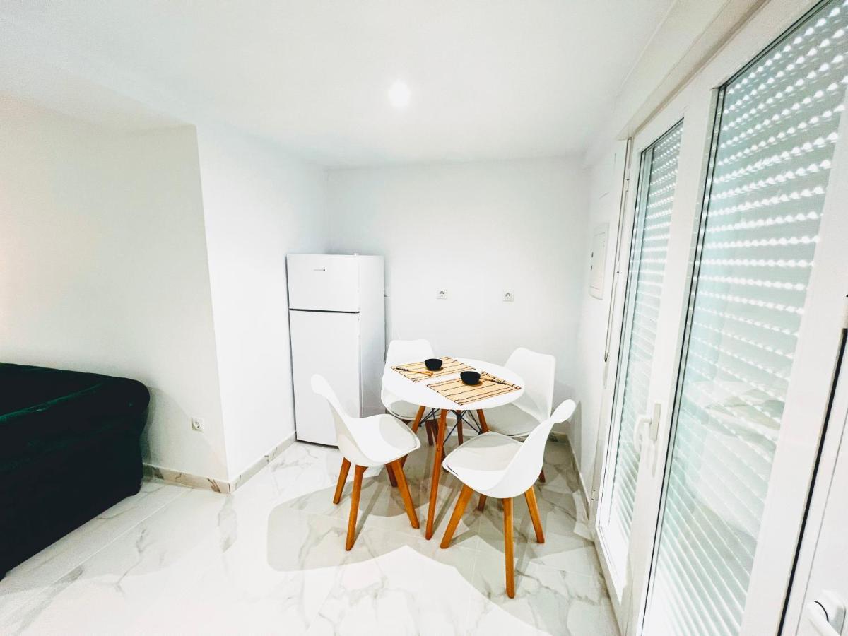 Garden Boutique Apartment El Faro Exterior foto